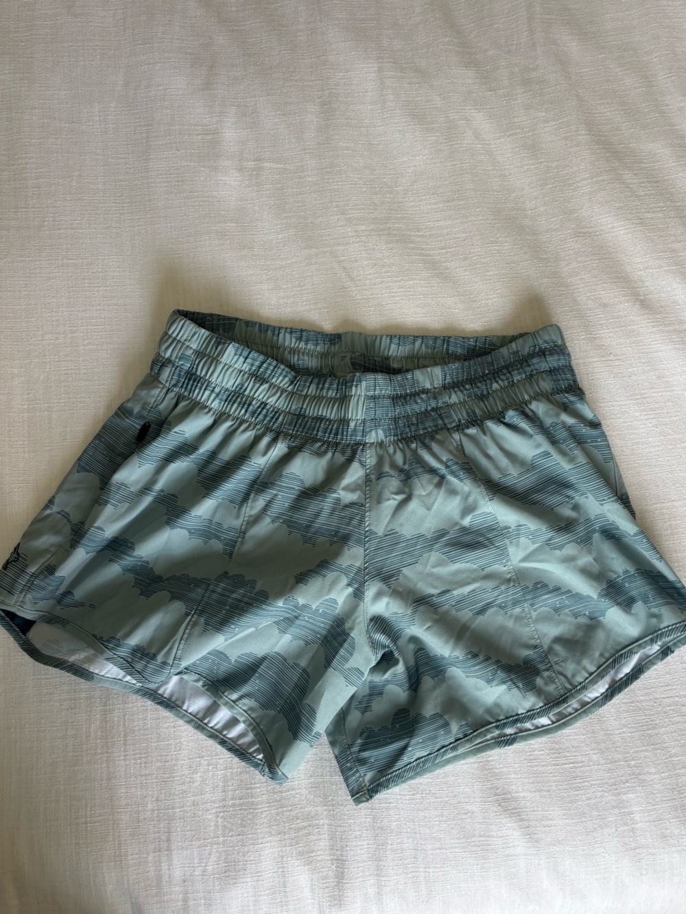 Rabbit Feelin’ Fine 2.5” Running Shorts